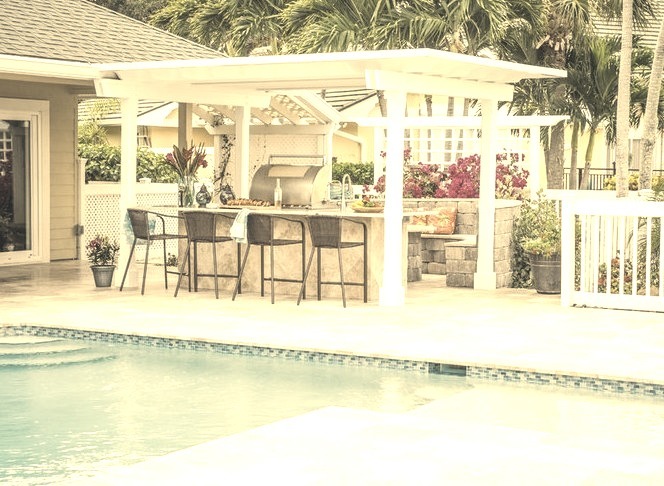 Miami Traditional Pool